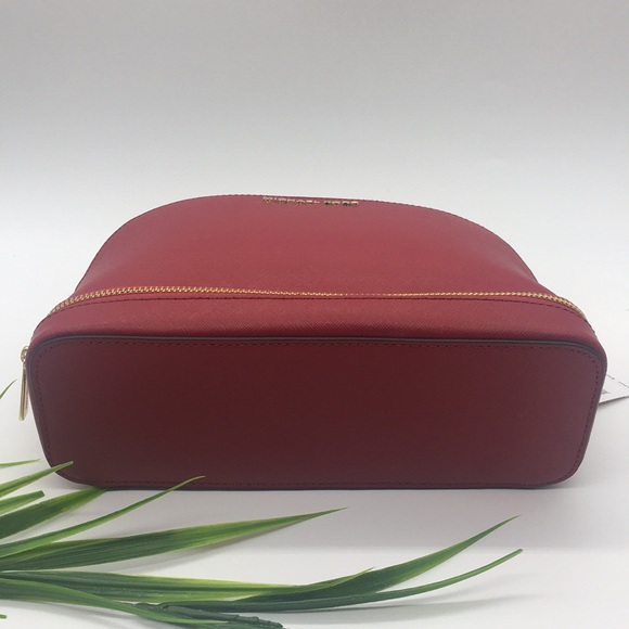 Michael Kors GIFTABLES LG MFTravel Pouch SCARLET - Picture 8 of 8